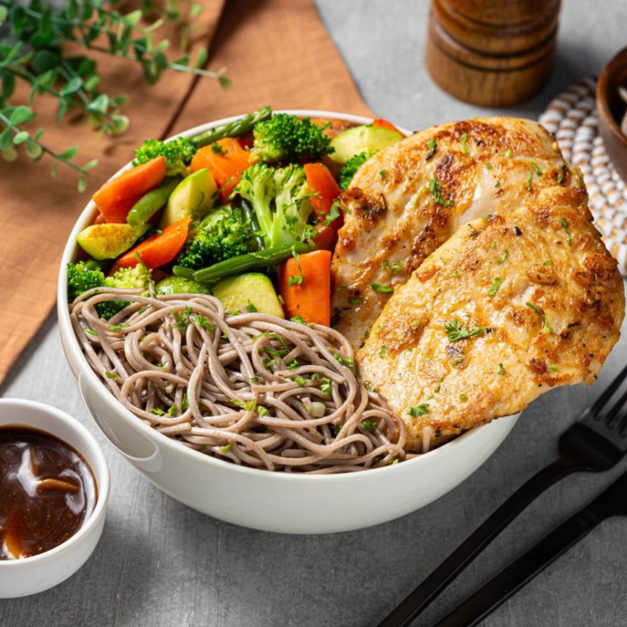 The 500 Calorie Project chicken & soba bowl