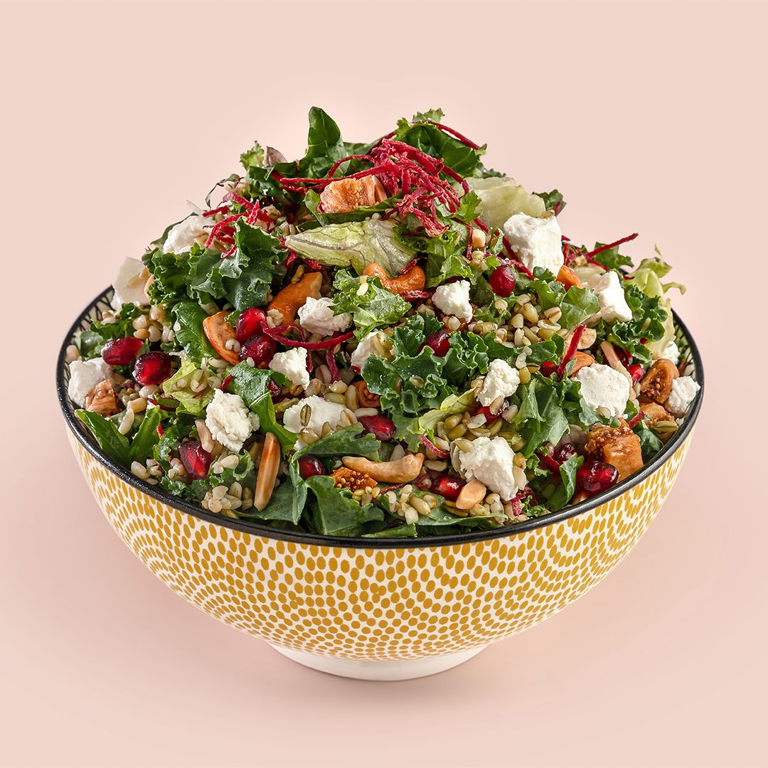 Salata kale and grain salad